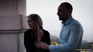 Mira e tipo di bola grandi e la e nesesidat mucha muher riba e sharon