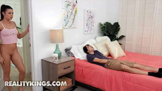 Ukweli Wafalme - RK waziri Mkuu - Kylie Roketi, Ricky kihispania - Nata Kiti