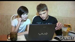 ���्यारा बेब पैर चौड़ी