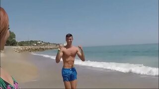 جوان زن سبک و جلف دوست دارم به عشق بچه ها در وسط کشور!